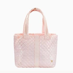 Oliver Thomas 24 + 7 Wingwoman Tote - like new!